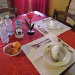 Da Levi Piana Del Sole Bed & Breakfast 3*